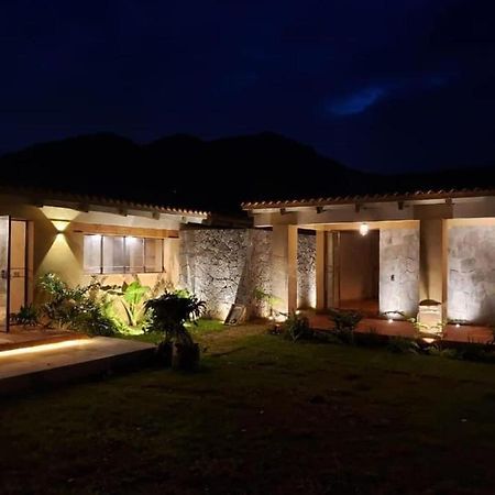 Hostal Villa Quieta Tepoztlán Esterno foto