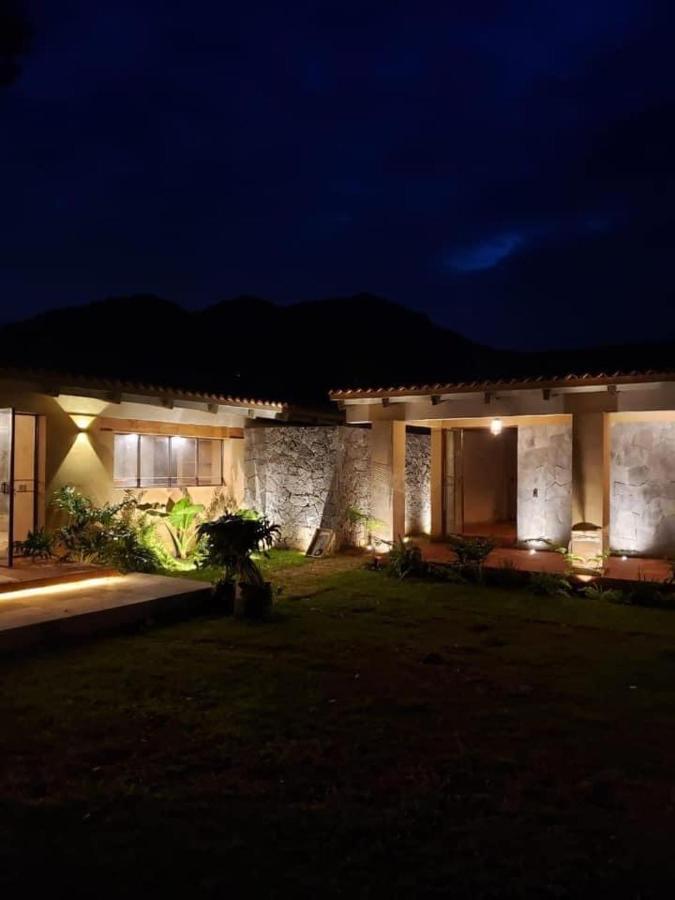 Hostal Villa Quieta Tepoztlán Esterno foto
